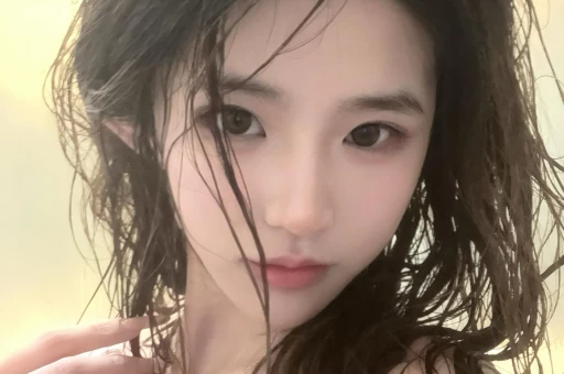 表面恩爱夫妻关门本性暴露：何润东护妻不孕打脸的不止张伦硕