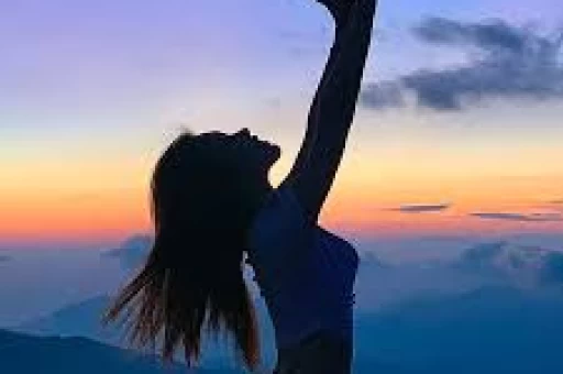 3个瓜！刘晓庆与亲人反目组团去商K女歌手强行侵权个个离谱