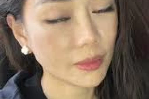 舔手指人体盛宴继关晓彤遭殃后千万网红再曝内娱“阴暗面”